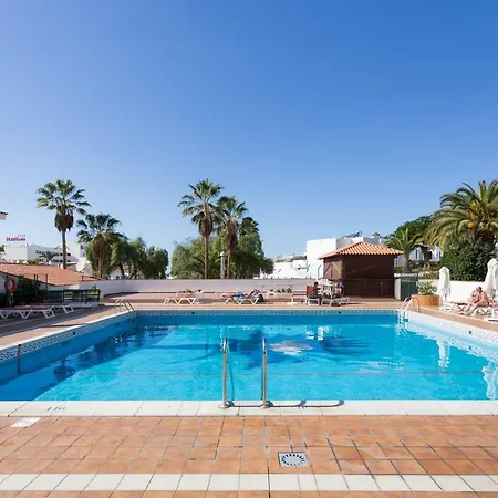 Hemeras Boutique Homes - Bungalow With Private Garden 5min From The Beach Сasa de vacaciones